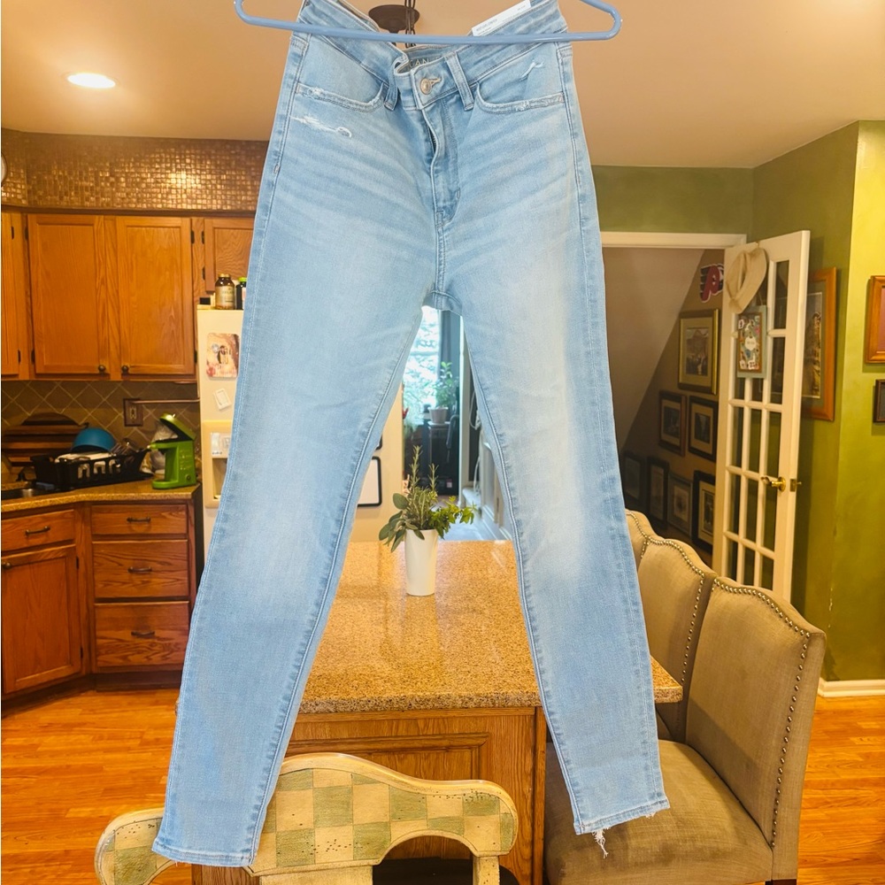 American Eagle Outfitters Light Wash Women's Ankle Jeans